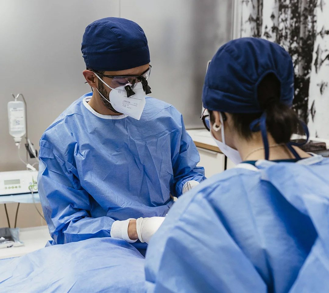 Proceso de implantes dentales en Oviedo en MIO