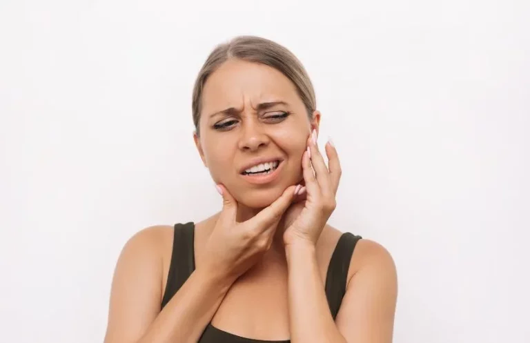 Dolor mandibular: causas y soluciones en tu clínica dental