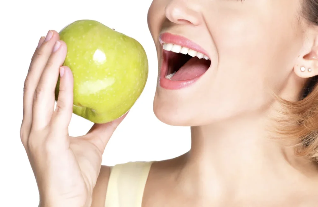 Alimentos recomendados después de un blanqueamiento dental